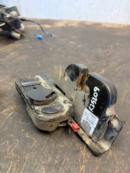 MERCEDES-BENZ A6397401535 6397401535 A2C53213118 Bootlid / tailgate lock MERCEDES-BENZ VITO / VIANO (W639) (2003-2014) — thumbnail 2