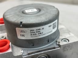 FORD 2068638 ABS hydraulic unit / pump FORD MUSTANG VI (2014-2023) — thumbnail 4