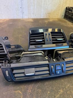 BMW 927041607 927051707 925201305 325264808 Air Vent Center Front BMW X5 (F15, F85) (2012-2018) — thumbnail 5