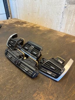BMW 927041607 927051707 925201305 325264808 Air Vent Center Front BMW X5 (F15, F85) (2012-2018) — thumbnail 2