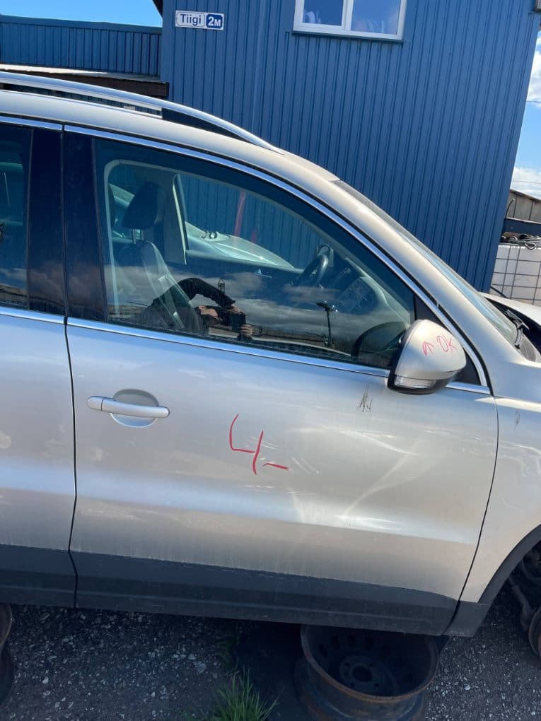 VW 5N0831056 Door Front Right VW TIGUAN I (5N) (2007-2018)