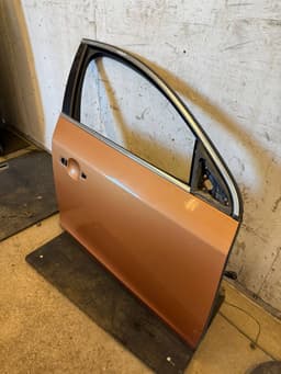 VOLVO 32228971 Door Front Right VOLVO S60 II / V60 I (2010-2018) — thumbnail 2