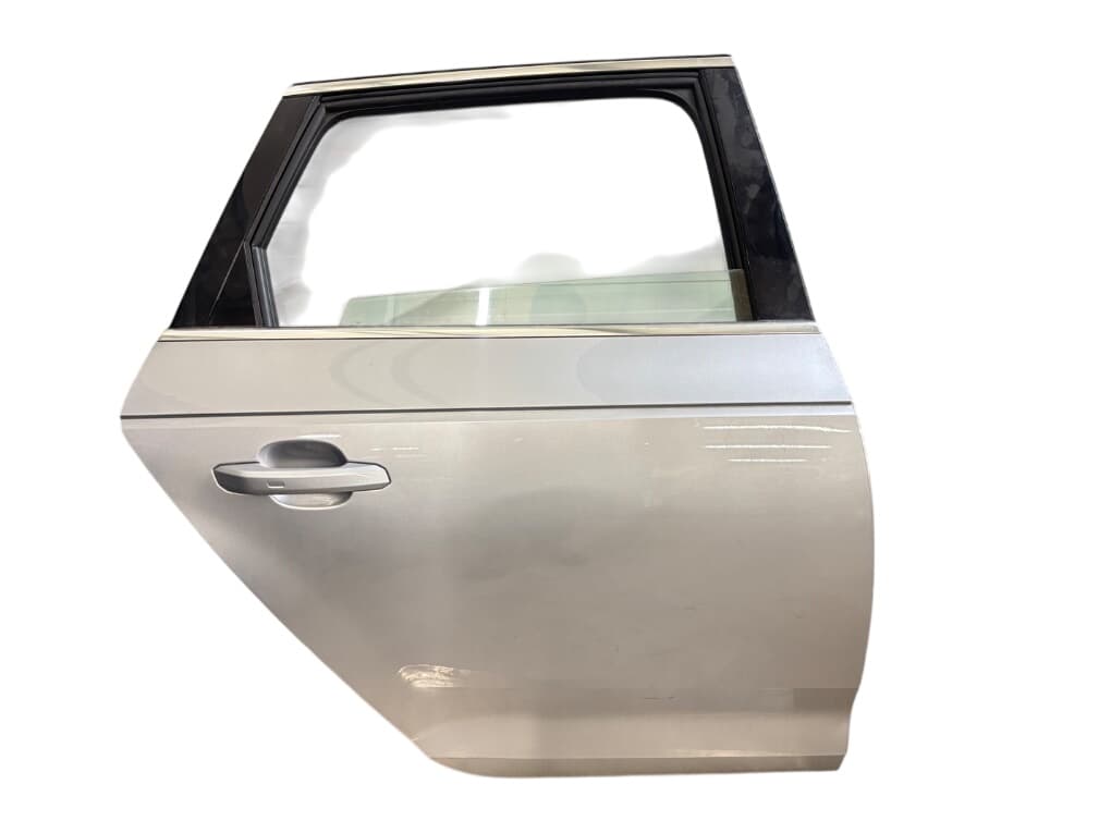 AUDI 8W9833052A Door Rear Right AUDI A4 (8W, B9) (2015-)