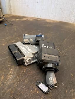 MERCEDES-BENZ 6395450608 A6111535379 0281011180 A2034621130 Engine ECU immo kit / set MERCEDES-BENZ VITO / VIANO (W639) (2003-2014) — thumbnail 2