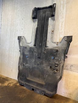 JAGUAR GX7368629AC Engine splash shield JAGUAR XE (X760) (2015-2024) — thumbnail 2