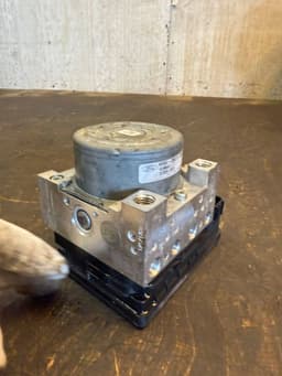 FORD KV6C2B373BB 2443107 KV6C2C219BC ABS hydraulic unit / pump FORD TRANSIT / TOURNEO CONNECT II (2013-2022) — thumbnail 3