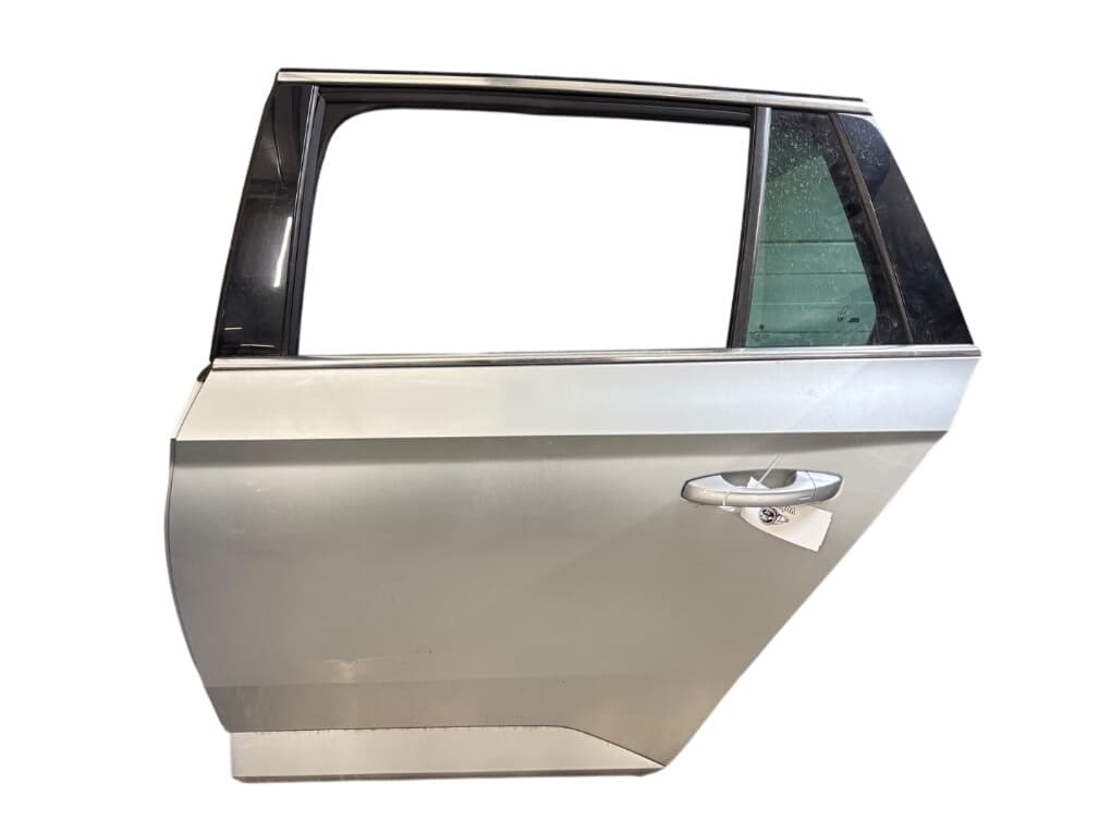 SKODA 3V9833055B Door Rear Left SKODA SUPERB III (3V3, 3V5) (2015-2024)
