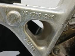 FERRARI Ferrari Roma F169 Right Front Hub 867714 Amalfi Wheel Bearing Housing Front Right — thumbnail 9