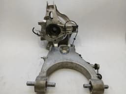 FERRARI Ferrari 296 GTS F171 Right Rear Hub 843963 Wheel Bearing Housing Rear Right — thumbnail 1