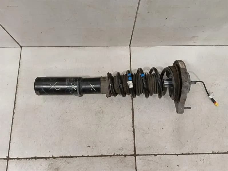 PORSCHE Porsche 911 992 shock absorber front 992413031E FL DEFECT shock absorber front