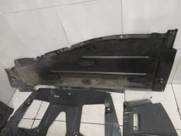 FERRARI Ferrari California F149 Undertray 81176700 with defects Underbody Trim — thumbnail 3