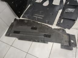 FERRARI Ferrari California F149 Undertray 81176700 with defects Underbody Trim — thumbnail 6