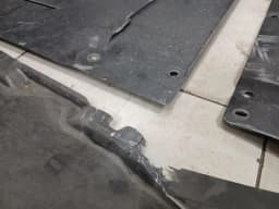 FERRARI Ferrari California F149 Undertray 81176700 with defects Underbody Trim — thumbnail 10