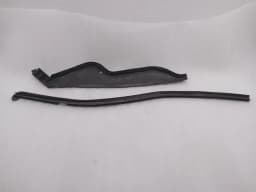FERRARI Ferrari F12 Berlinetta F152 Right Fender Seal 83918800 Fender Seal — thumbnail 7