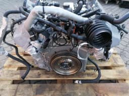 AUDI 2022 AWD AUDI R8 4S PERFORMANCE Engine DMWA DMW Engine 07L100032K V10 5.2 — thumbnail 3