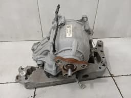 BMW BMW M4 G82 G80 Transfer Box 9847756 Transfer Case 27109847756 — thumbnail 3