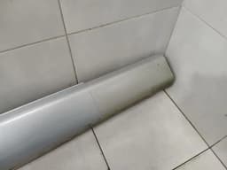 ASTON MARTIN Aston Martin DB9 COUPE side skirt 6G43-10608-AB RH side skirts FAULTY — thumbnail 3
