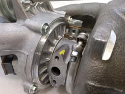 FERRARI Ferrari Roma F169 Turbo Charger 881804 LH Turbocharger LEFT LEFT — thumbnail 4