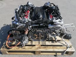 FERRARI 1030HP FERRARI SF90XX F173 Engine F154FB Engine COMPLETE 4.0 V8 985000396 SF90 XX — thumbnail 2
