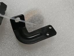 FERRARI Ferrari F12 Grille Fastener Bracket 84828700 Holder Carrier — thumbnail 4