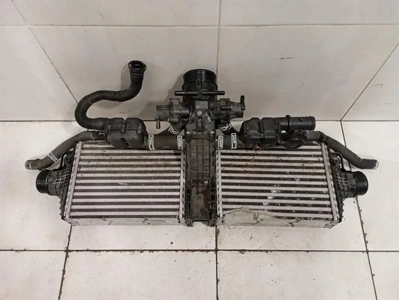 PORSCHE Porsche 911 992 Intercooler 992145805D FAULTY Intercooler 992129504A