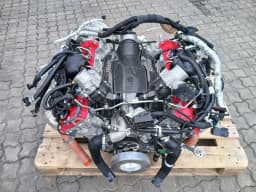 FERRARI 1030HP FERRARI SF90XX F173 Engine F154FB Engine COMPLETE 4.0 V8 985000396 SF90 XX — thumbnail 1