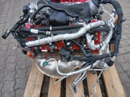 FERRARI 1030HP FERRARI SF90XX F173 Engine F154FB Engine COMPLETE 4.0 V8 985000396 SF90 XX — thumbnail 4