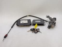 PORSCHE Porsche 911 996 Engine ECU KEY 99661860500 Engine Control Unit 99661826200 — thumbnail 1