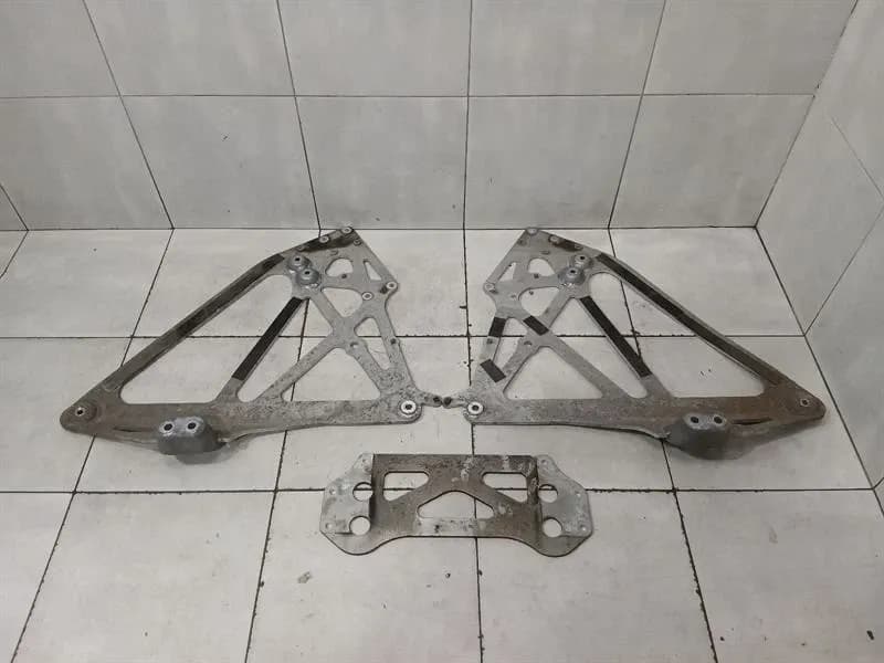 BMW BMW 4 M4 G82 G22 holder bracket 9504173 rear set holder carrier rear rear
