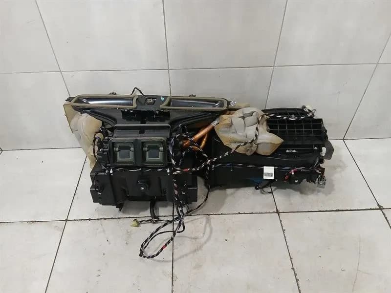 FERRARI Ferrari California T F149 14-17 Heater Blower 83357700 LHD Engine Heater Blower
