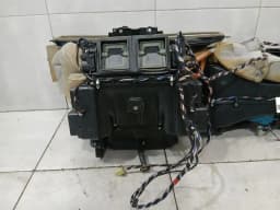 FERRARI Ferrari California T F149 14-17 Heater Blower 83357700 LHD Engine Heater Blower — thumbnail 3
