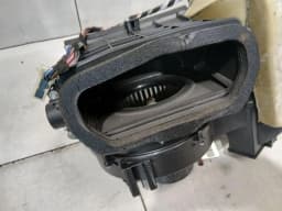FERRARI Ferrari California T F149 14-17 Heater Blower 83357700 LHD Engine Heater Blower — thumbnail 8