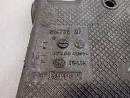 FERRARI Ferrari Left Rear Hub 173M 849 Testarossa Wheel Bearing Housing Rear Left 957015 — thumbnail 9