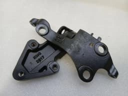 MCLAREN McLaren 720S Coupe 14AB909CP LH DOOR HINGE Left Door Hinge — thumbnail 9