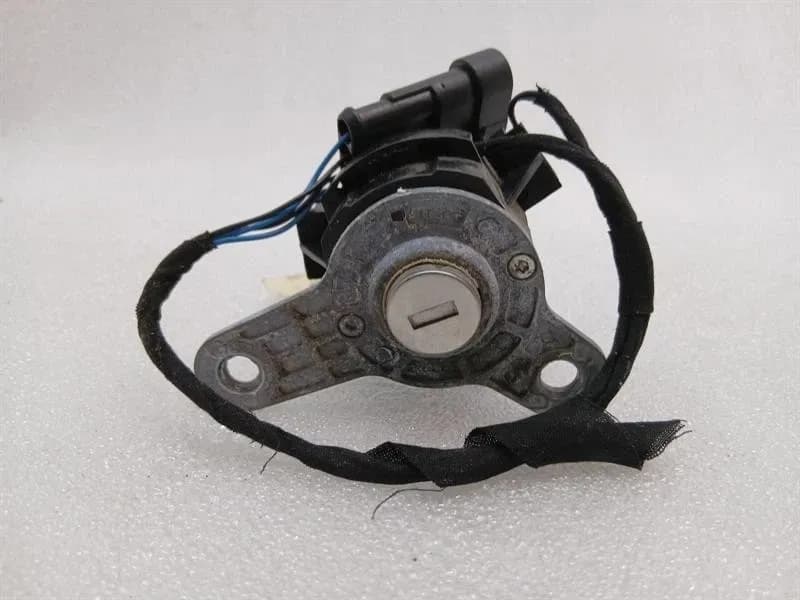 FERRARI Ferrari 488 F142M Lock Cylinder Latch Holder 86690400 Lock Cylinder