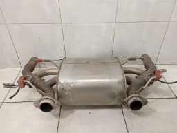 ASTON MARTIN Aston Martin Vanquish V12 AM310 Exhaust CD33-5230-BF Exhaust Silencer — thumbnail 9