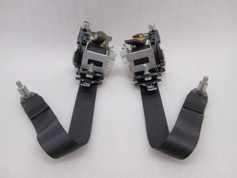FERRARI Ferrari California T F149 14-17 front seatbelt 69767200 front seatbelt