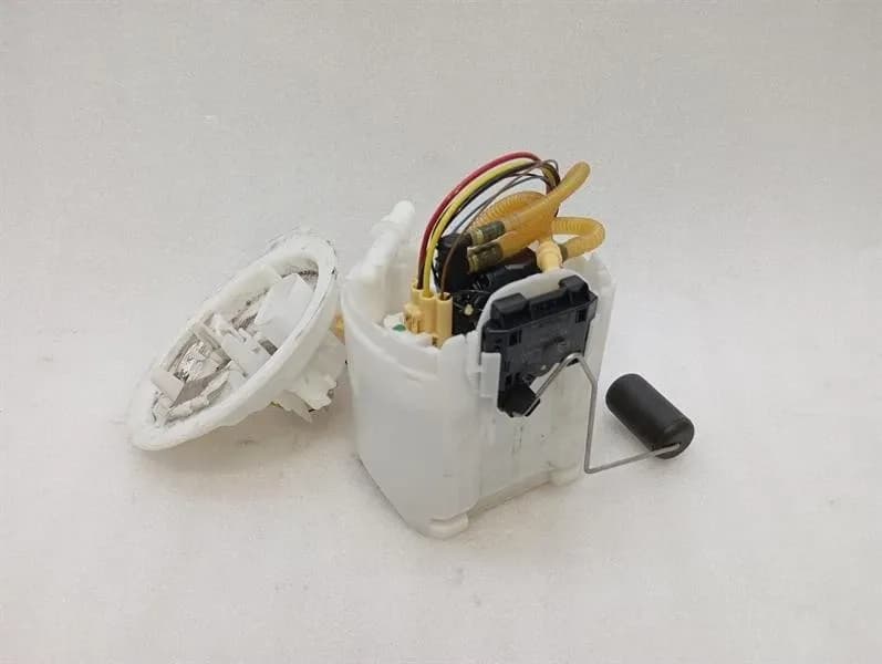 BMW BMW 4 M4 G82 G22 Fuel Pump Electric 8 077 484 Fuel Pump