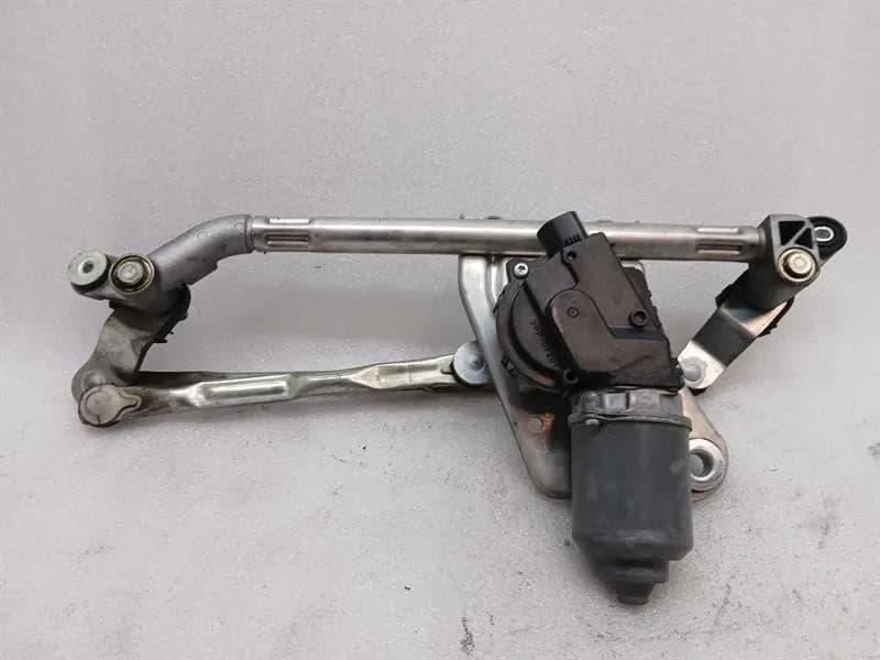 FERRARI Ferrari California T F149 14-17 Front Wiper Linkage 85804000 Wiper Motor Front