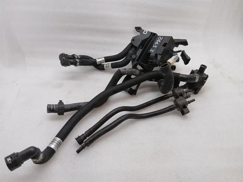 Ferrari California T F149 14-17 heater valve 67635900 heater valve