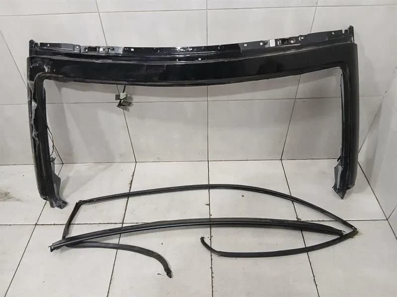 ASTON MARTIN ASTON MARTIN DB9 VOLANTE 6G33-L03014-AE WINDSCREEN FRAME