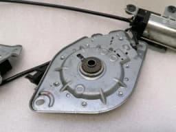 PORSCHE Porsche Boxster 987 Convertible Roof Motor 98662411701 Top Motor 98756117902 — thumbnail 4
