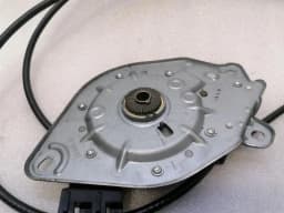 PORSCHE Porsche Boxster 987 Convertible Roof Motor 98662411701 Top Motor 98756117902 — thumbnail 5