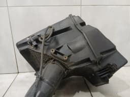 ASTON MARTIN Aston Martin Vanquish AM310 Air Filter Box 8D33-9600-BA RHS Air Filter Box V12 — thumbnail 4