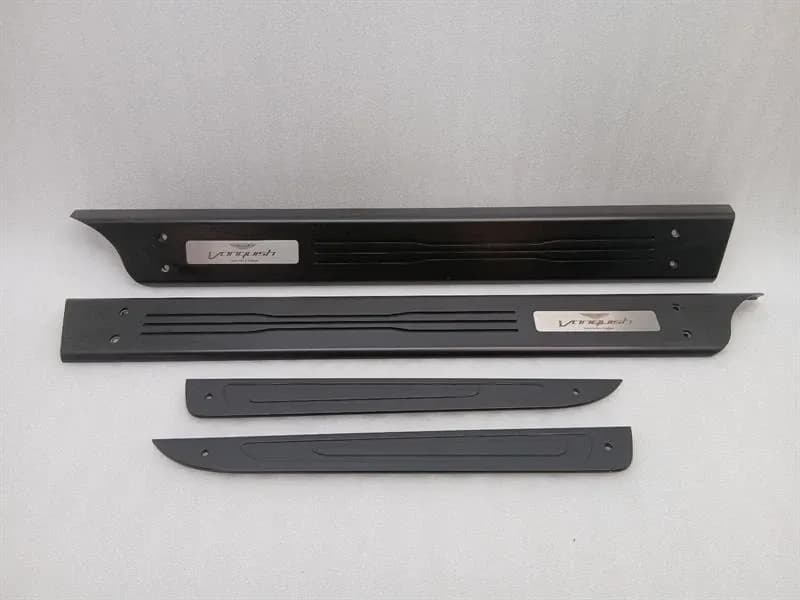 ASTON MARTIN Aston Martin Vanquish AM310 Door Sill DD33-132413-AEW Door Sill Trim