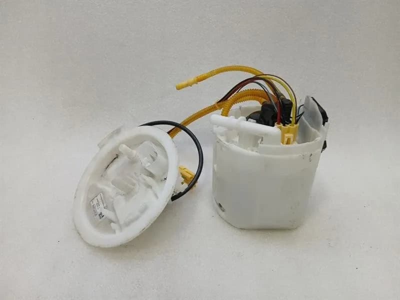 BMW 4 M4 G82 G22 Fuel Pump Electric 8 077 484 Fuel Pump M3 G80 81