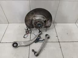 BMW BMW M4 G82 G80 AWD X-Drive Left Front Hub 8095649 Wheel Bearing Housing Front Left — thumbnail 1