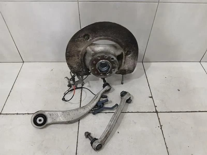 BMW M4 G82 G80 AWD X-Drive Left Front Hub 8095649 Wheel Bearing Housing Front Left