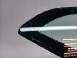 ASTON MARTIN Aston Martin Vanquish AM310 Left Rear 1/4 Glass CD33-N29701-AD Door Panel 1/4 LH — thumbnail 8