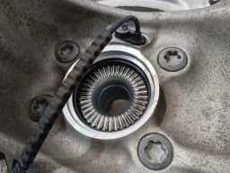 BMW BMW 4 M4 G82 G22 Left Front Hub 8095649 Wheel Bearing Housing Front Left X DRIVE — thumbnail 6